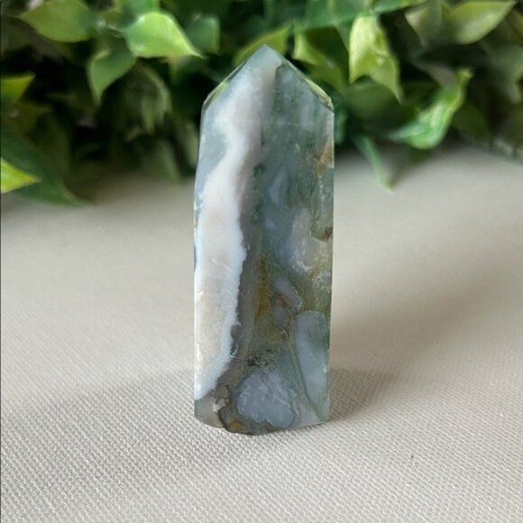 💎 Moss Agate Crystal Tower (A)